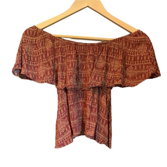 3 for $30! Forever 21 off the shoulder tee. - Picture 7 of 7